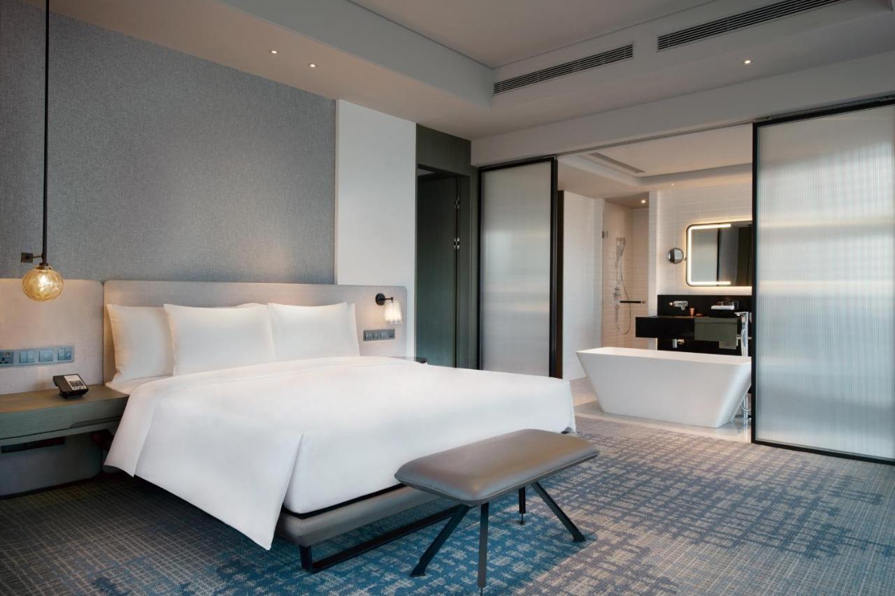 Crowne Plaza Shenzhen World Exhibition And Convention Center, An Ihg Hotel エクステリア 写真